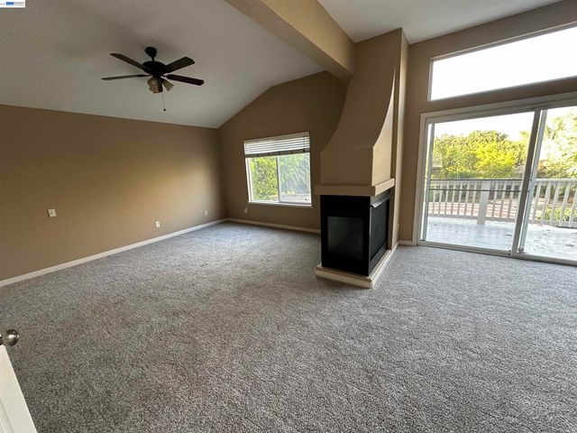 4111 Riverbrook Ct, Stockton, CA 95219