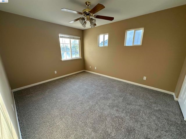 4111 Riverbrook Ct, Stockton, CA 95219