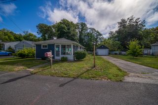 46 State Street, Warwick, RI 02889