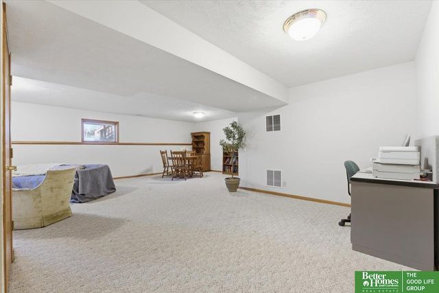 7510 S 41st Street, Lincoln, NE 68516