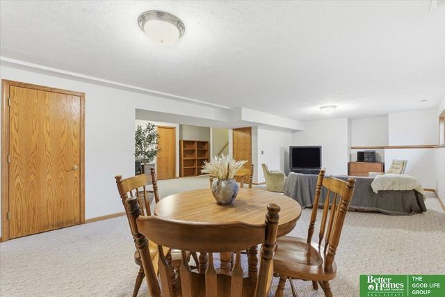 7510 S 41st Street, Lincoln, NE 68516