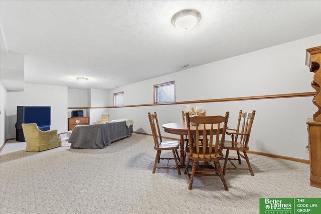 7510 S 41st Street, Lincoln, NE 68516