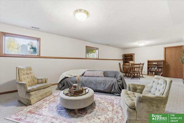 7510 S 41st Street, Lincoln, NE 68516