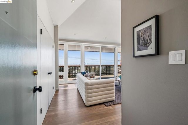 65 Panoramic Way, Berkeley, CA 94704