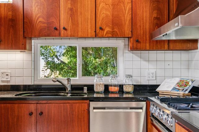 65 Panoramic Way, Berkeley, CA 94704