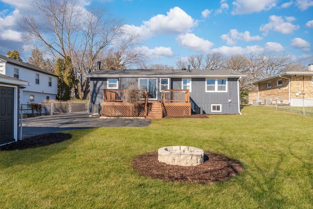 27W073 Jewell Road, Winfield, IL 60190