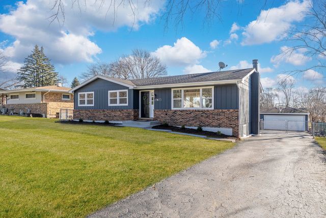 27W073 Jewell Road, Winfield, IL 60190