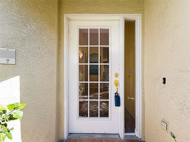 11117 KAPOK GRAND CIRCLE, Madeira Beach, FL 33708