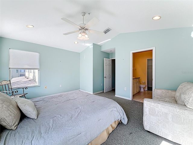 11117 KAPOK GRAND CIRCLE, Madeira Beach, FL 33708