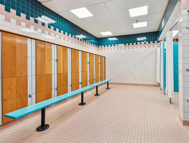 11117 KAPOK GRAND CIRCLE, Madeira Beach, FL 33708