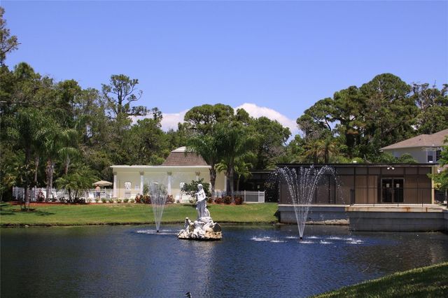 11117 KAPOK GRAND CIRCLE, Madeira Beach, FL 33708