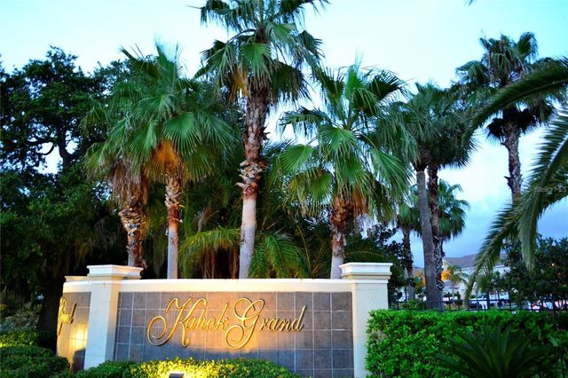 11117 KAPOK GRAND CIRCLE, Madeira Beach, FL 33708