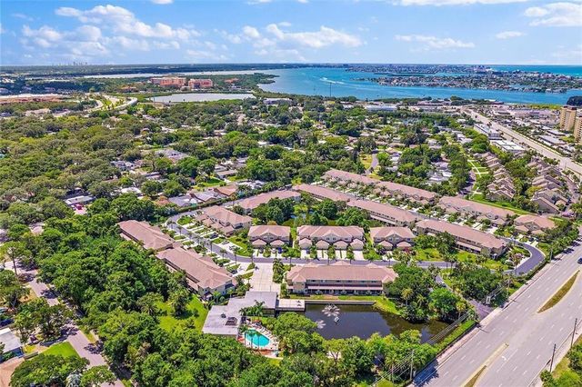 11117 KAPOK GRAND CIRCLE, Madeira Beach, FL 33708