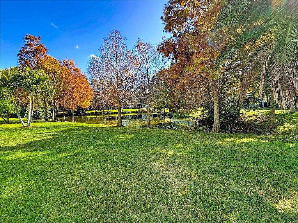 11117 KAPOK GRAND CIRCLE, Madeira Beach, FL 33708