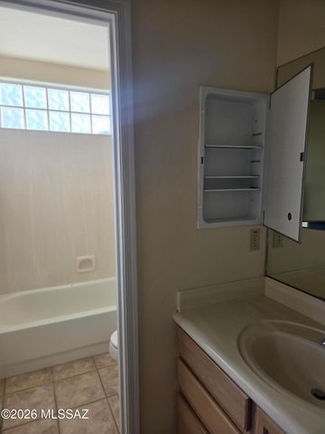 8870 E Desert Verbena Place, Tucson, AZ 85715