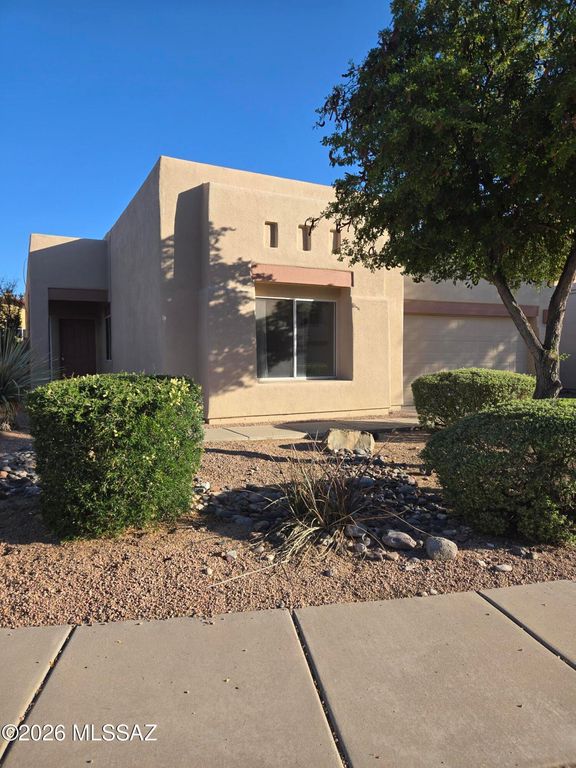 8870 E Desert Verbena Place, Tucson, AZ 85715