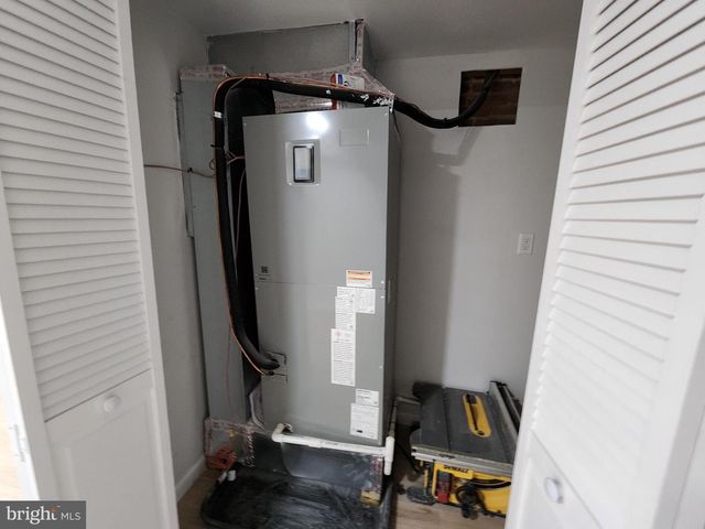 2108 E MONUMENT ST, Baltimore, MD 21205