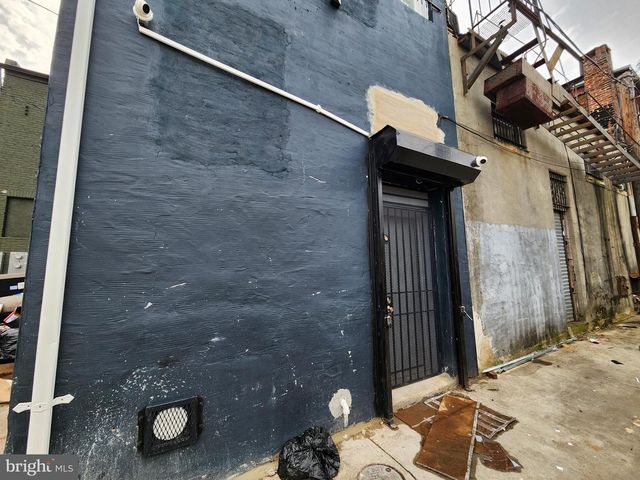 2108 E MONUMENT ST, Baltimore, MD 21205