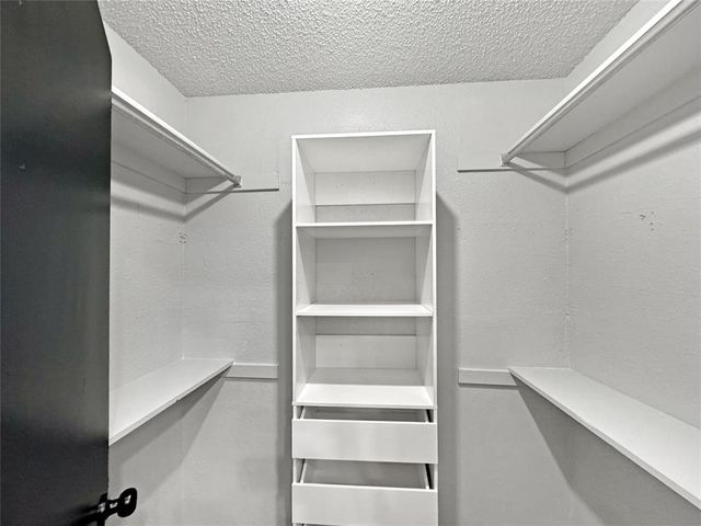 112 Wellington Lane, Moore, OK 73160