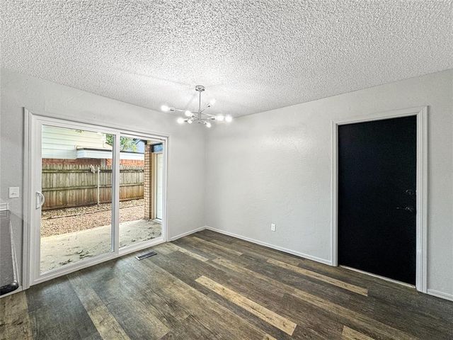 112 Wellington Lane, Moore, OK 73160