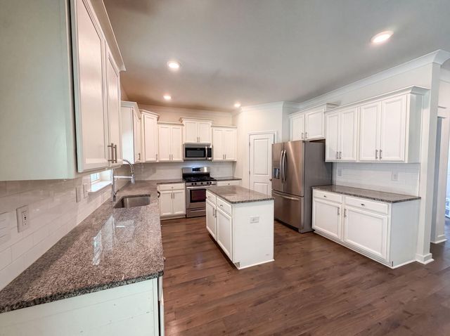 1010 Mossy Rock Drive, Summerville, SC 29485