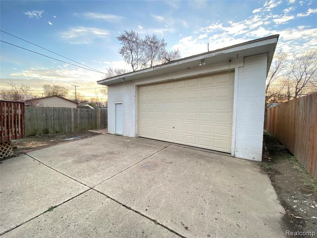 5894 Jackson Street, Taylor, MI 48180