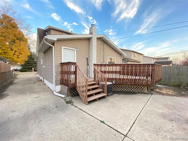 5894 Jackson Street, Taylor, MI 48180