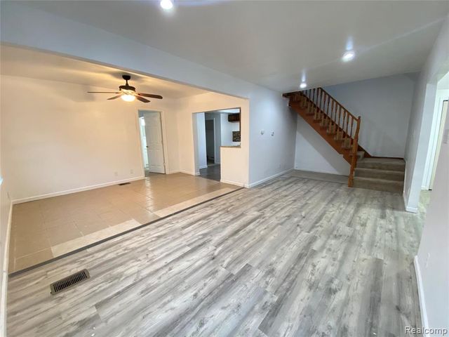 5894 Jackson Street, Taylor, MI 48180