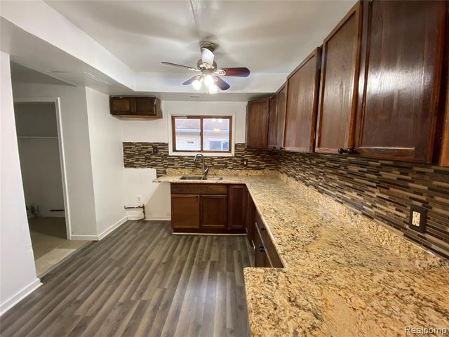 5894 Jackson Street, Taylor, MI 48180