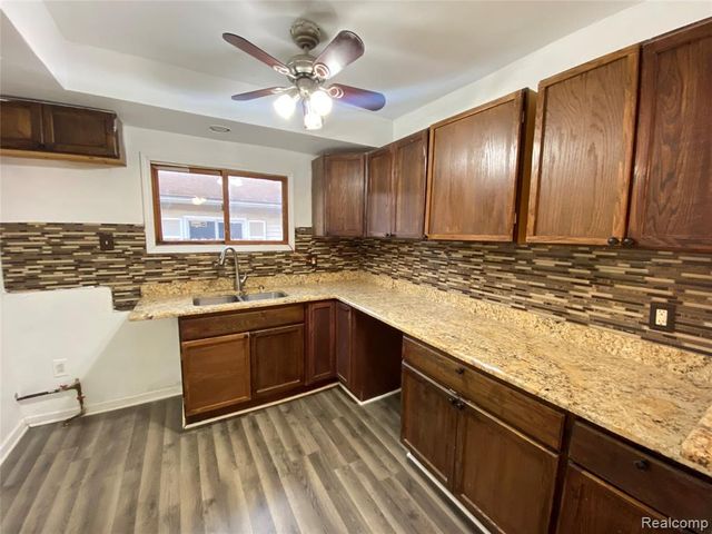 5894 Jackson Street, Taylor, MI 48180