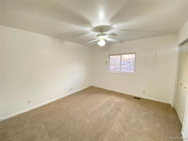 5894 Jackson Street, Taylor, MI 48180