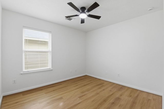 12831 Regal Oaks Bend Lane, Houston, TX 77047