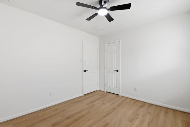 12831 Regal Oaks Bend Lane, Houston, TX 77047