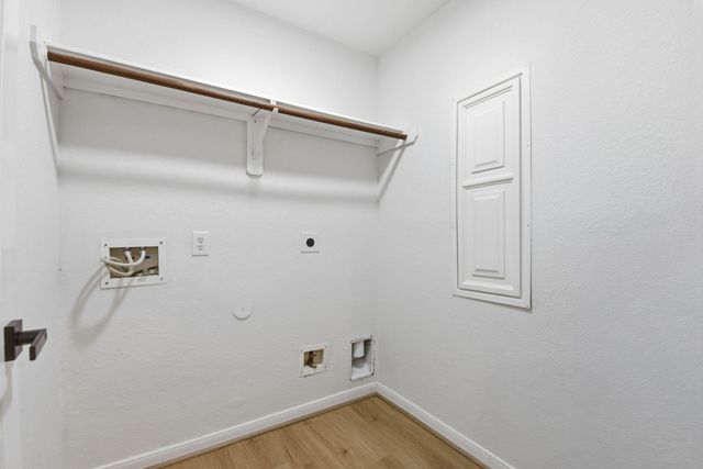 12831 Regal Oaks Bend Lane, Houston, TX 77047