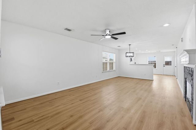 12831 Regal Oaks Bend Lane, Houston, TX 77047