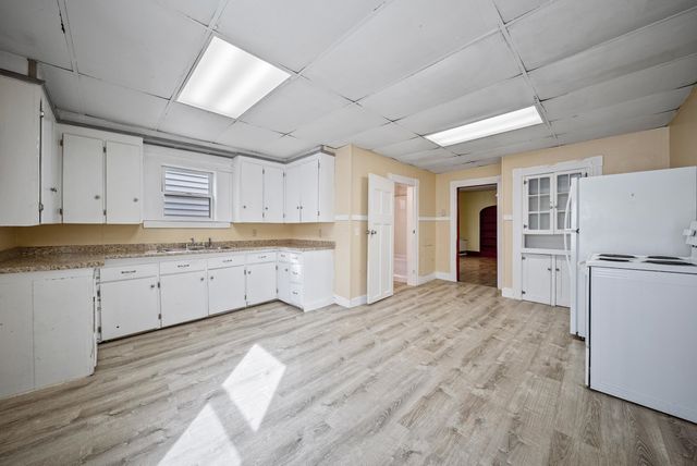 4 Depot Street, Pittsfield, NH 03263