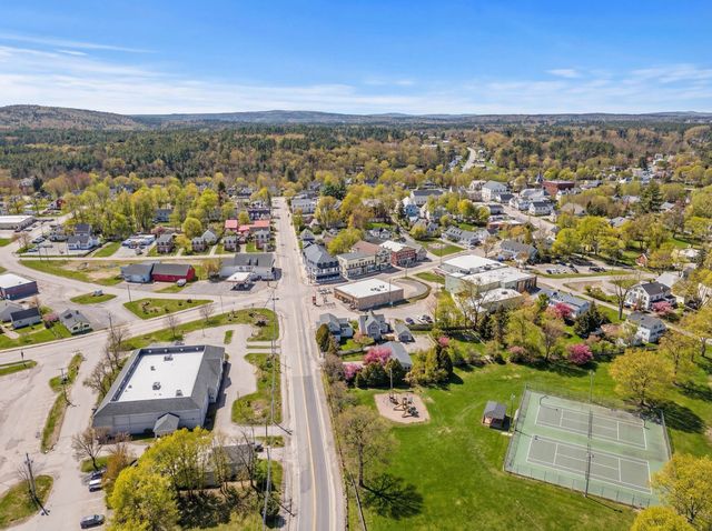 4 Depot Street, Pittsfield, NH 03263