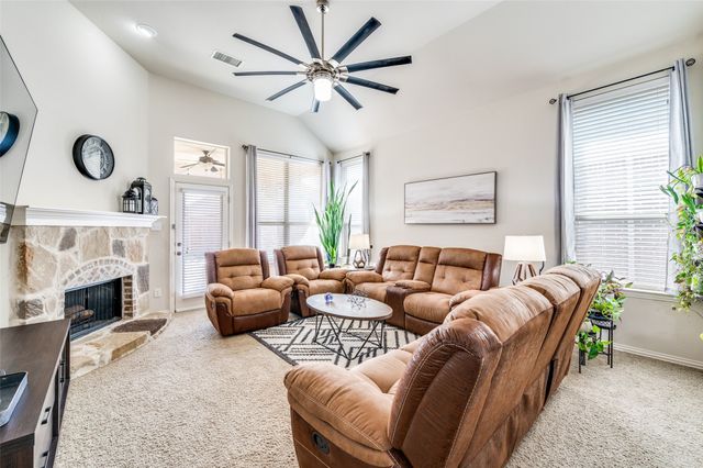 2624 Costa Mesa Drive, Little Elm, TX 75068