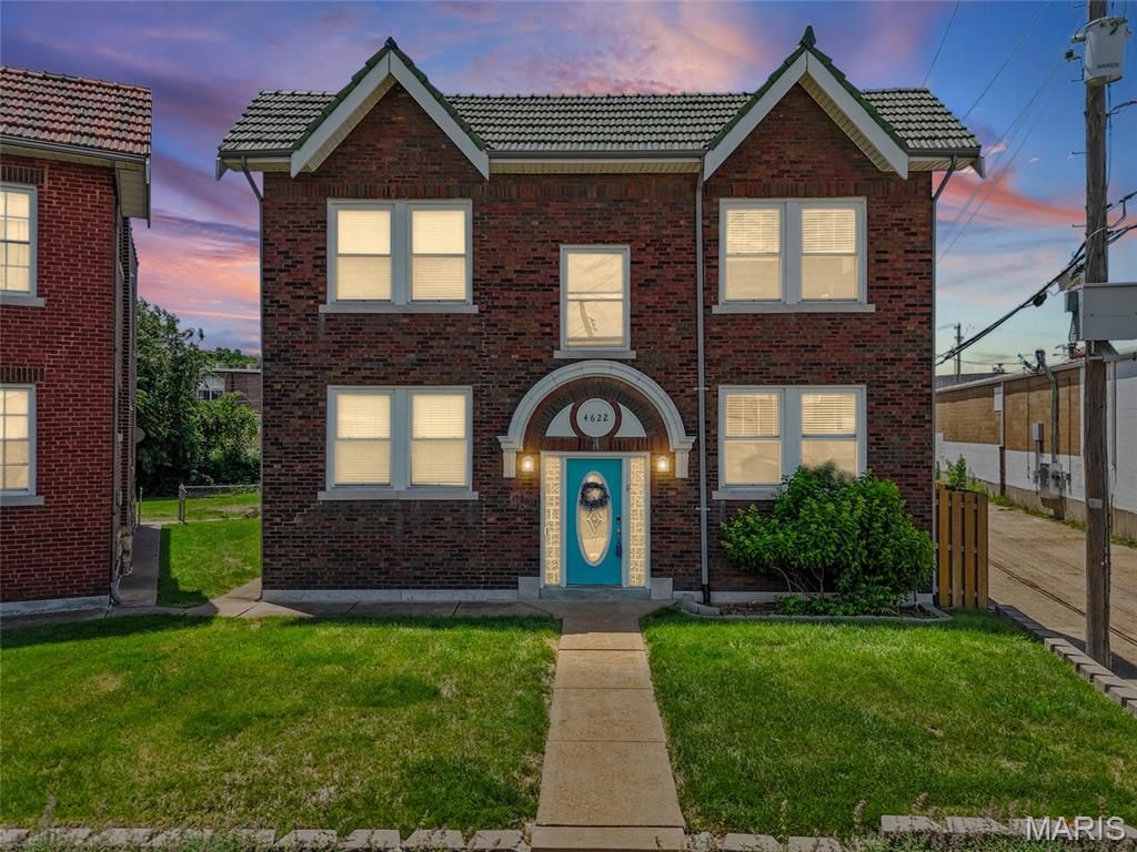 4622 Cleveland Avenue, St Louis, MO 63110