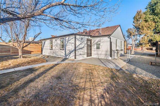 3021 Locust Street, Denver, CO 80207