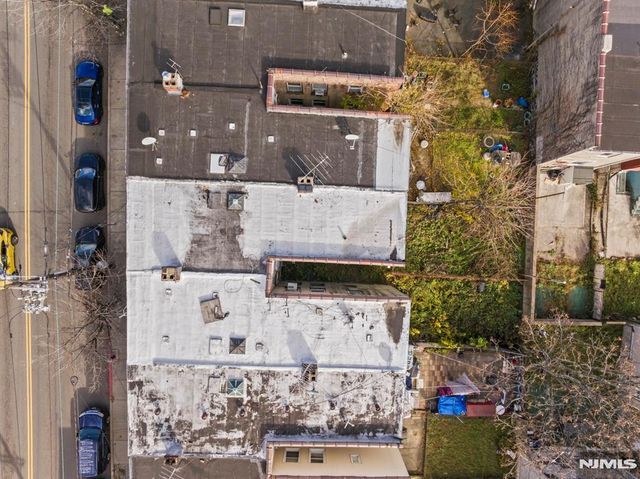 142 Side Avenue, Jersey City, NJ 07305