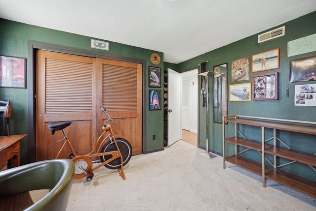 11 Forest Hill Dr, Worcester, MA 01609