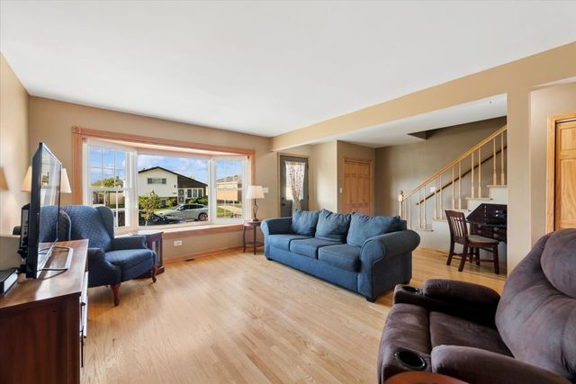 3810 Emerson Drive, Schiller Park, IL 60176