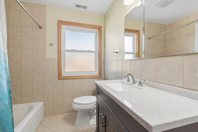 3810 Emerson Drive, Schiller Park, IL 60176