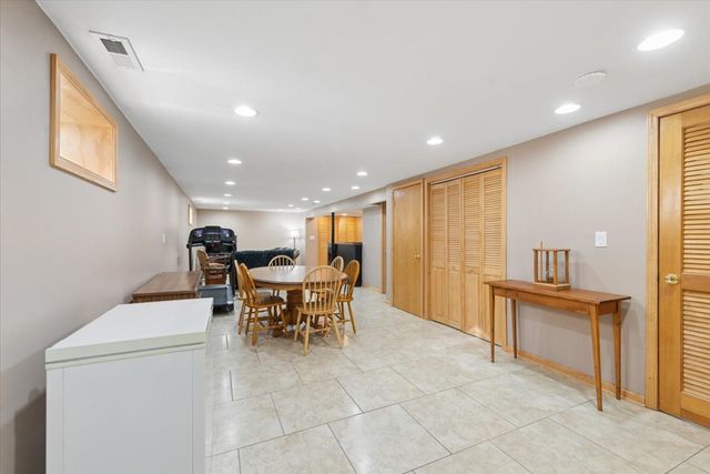3810 Emerson Drive, Schiller Park, IL 60176