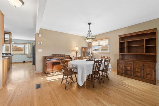 3810 Emerson Drive, Schiller Park, IL 60176