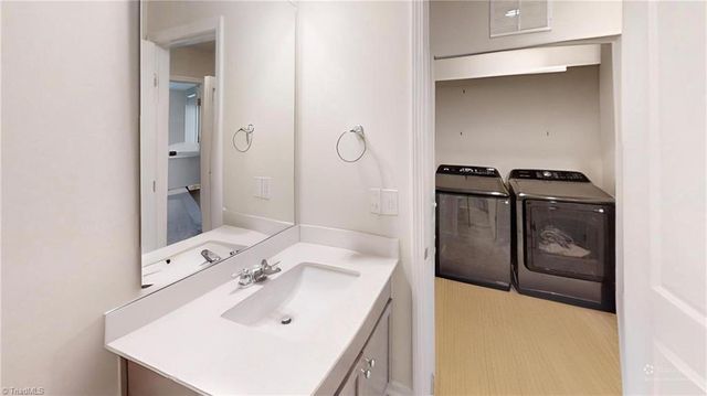 3715 Feltham Lane, Jamestown, NC 27282