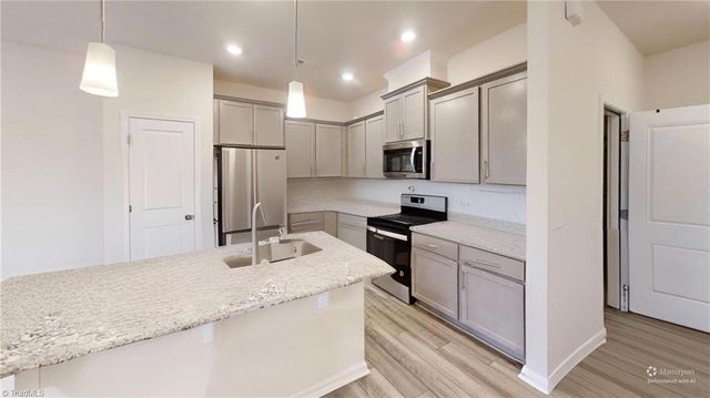 3715 Feltham Lane, Jamestown, NC 27282