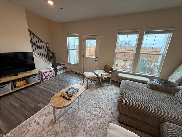 3715 Feltham Lane, Jamestown, NC 27282