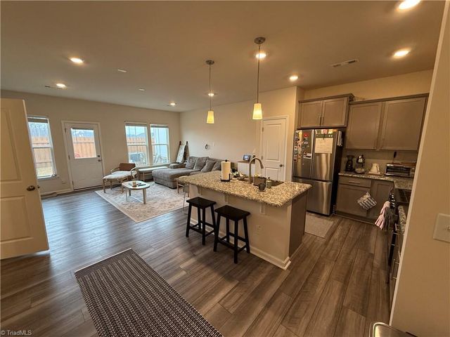 3715 Feltham Lane, Jamestown, NC 27282